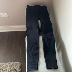 Fabletics sculpknit leggings nwot sz L